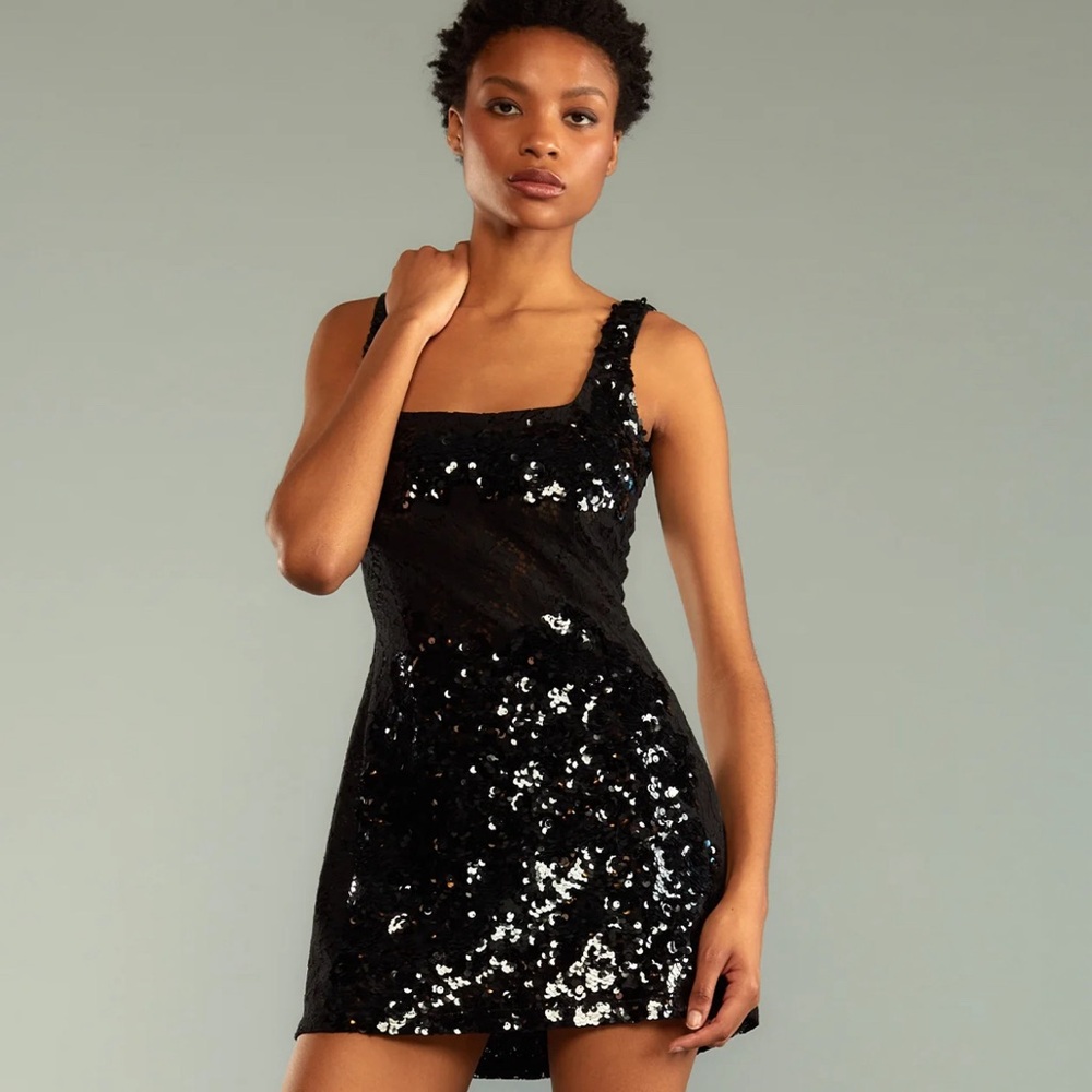 NWT Cynthia Rowley Cosmo Black Sequined Dress Size 10. Perfect for the holidays!